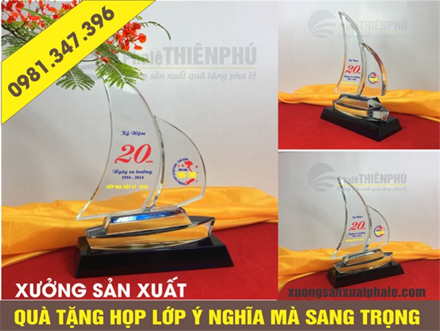 Quà tặng họp lớp