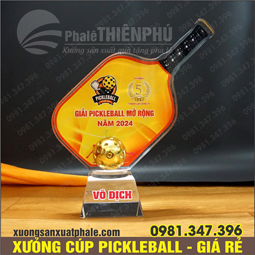 Cúp giải pickleball 02