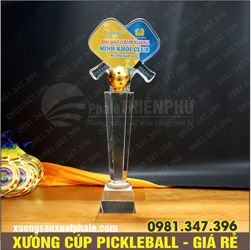 Cúp giải pickleball 05